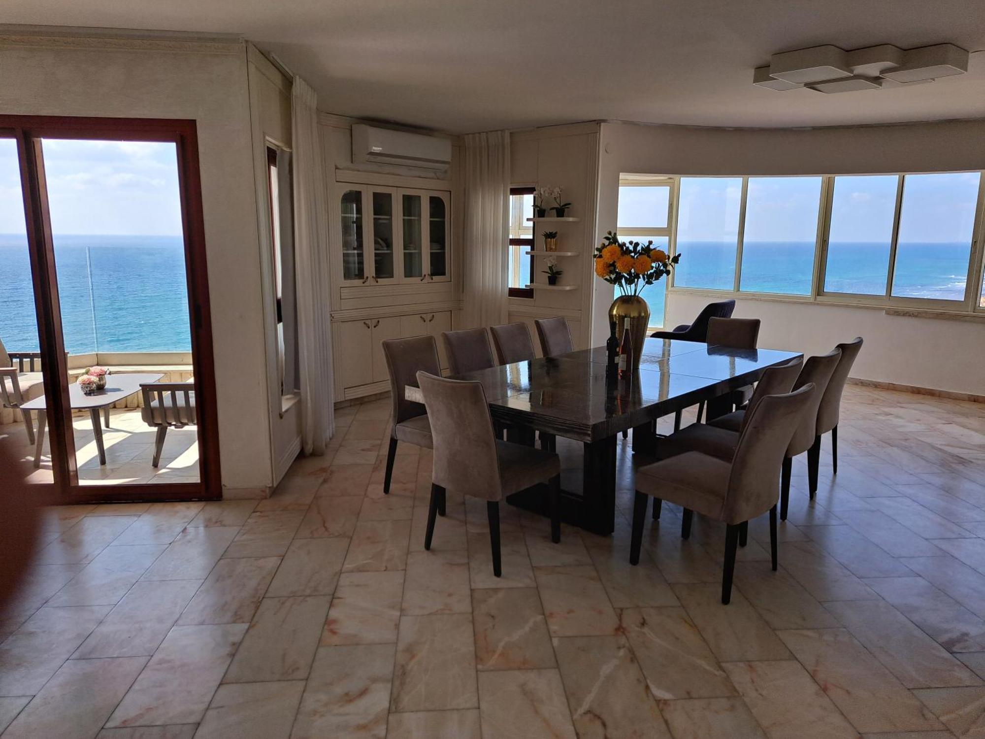 Sea-Front Apartment Netanya Chambre photo